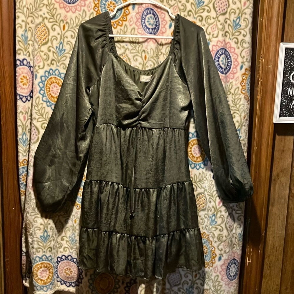 Women’s size medium Attard State dark green long sleeve. BRAND NEW